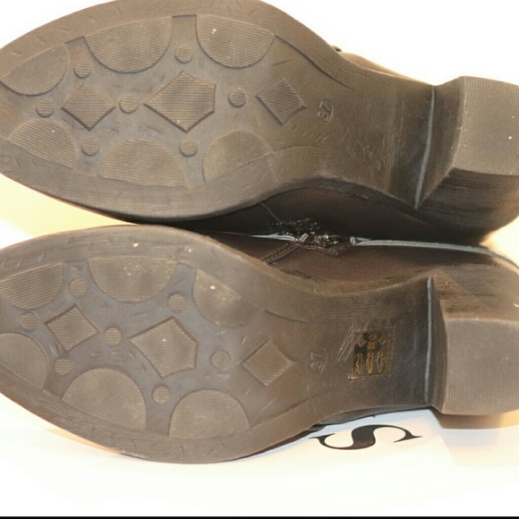 Short boots - Picture 4 of 4